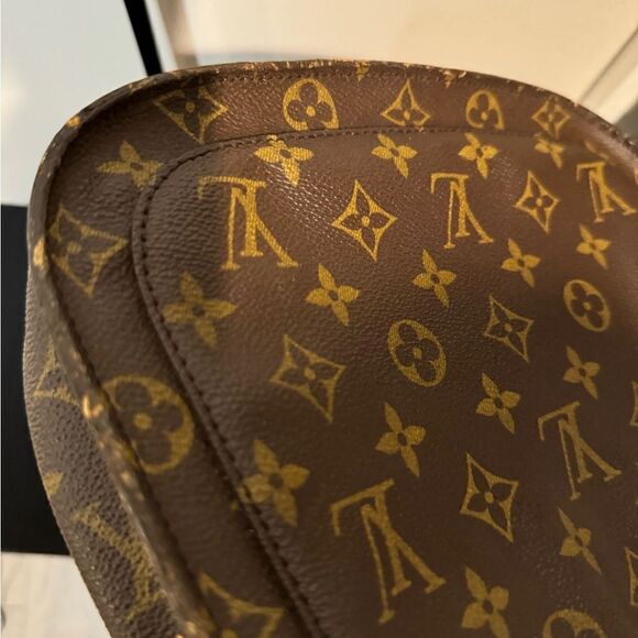 Authentic Vintage Louis Vuitton St Cloud GM Crossbody Bag - Picture 5 of 16